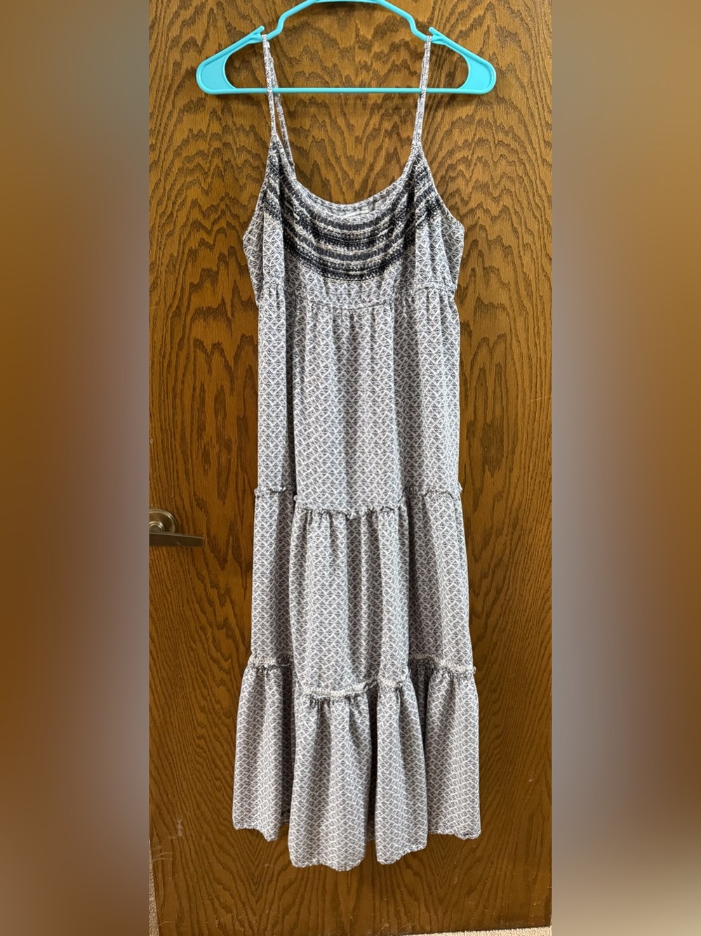 American Eagle Women’s Size Large Sleeveless Blue and White Tiered Maxi Dress